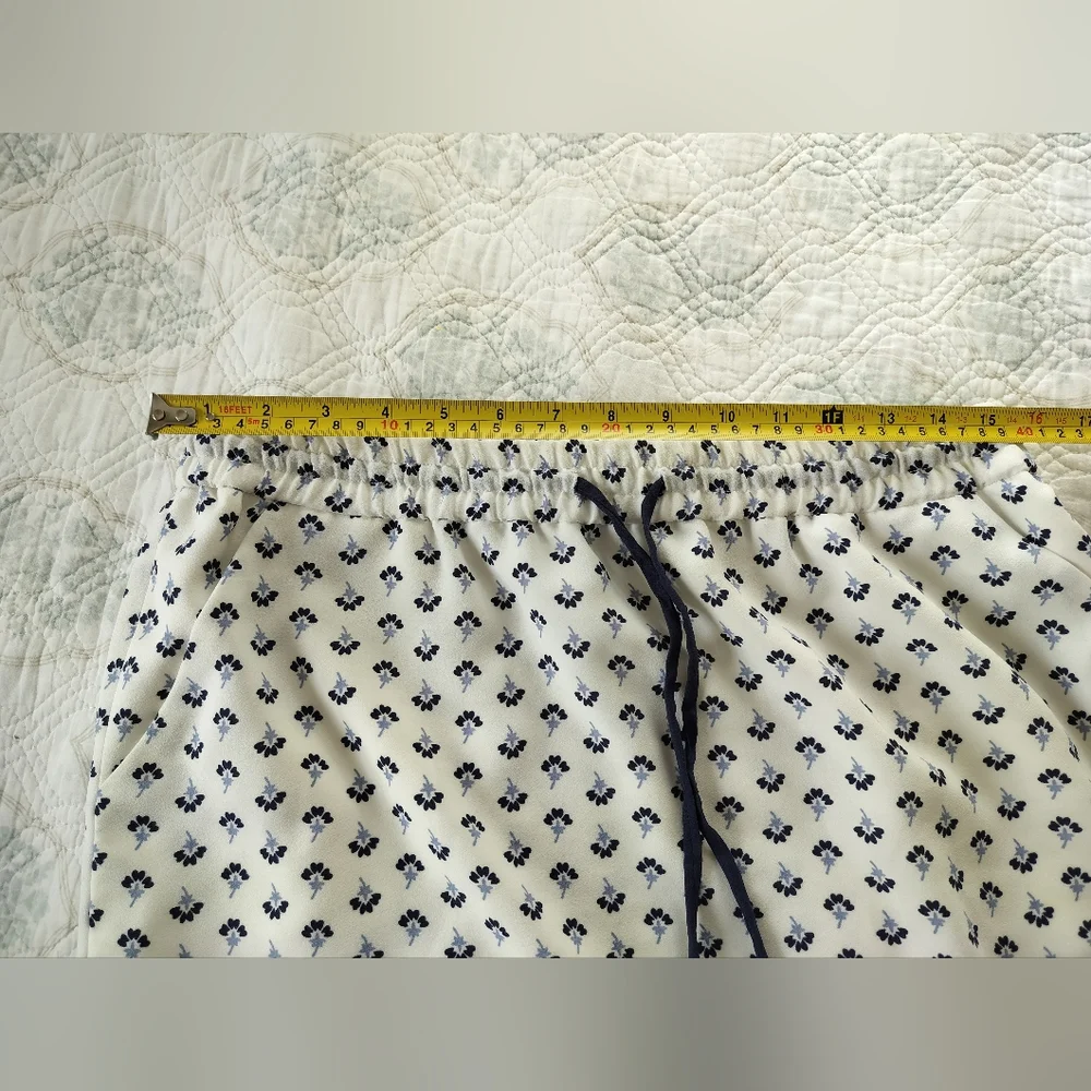 Ann Taylor Skirt Women's - Picture 7 of 7